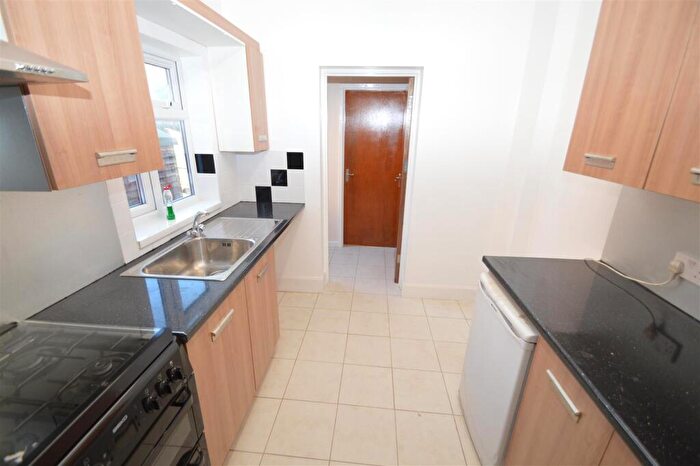 5 Bedroom House To Rent In Gibbins Road, Birmingham, West Midlands, B29