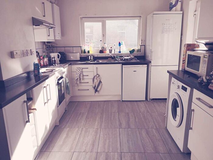 5 Bedroom House To Rent In Tewkesbury Street, Cathays, Cardiff, CF24