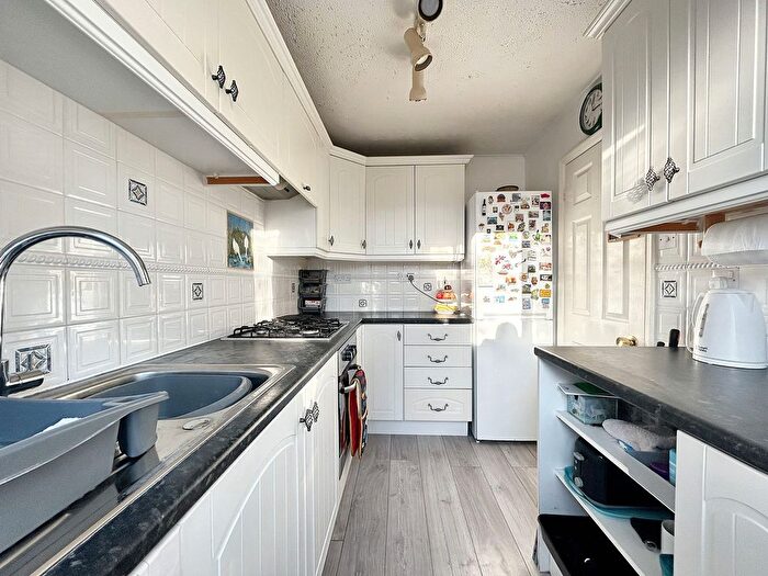 3 Bedroom Terraced House For Sale In Cavalier Close, Dibden, SO45