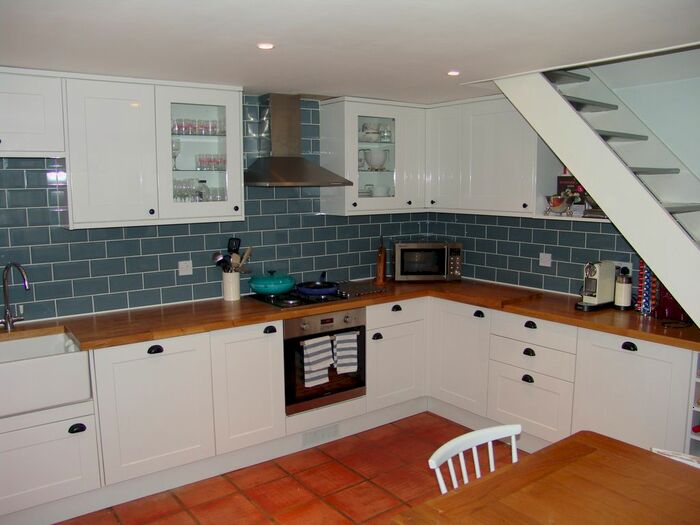 3 Bedroom Maisonette To Rent In Allfarthing Lane, Wandsworth, SW18