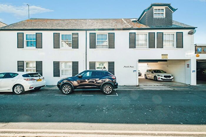 1 Bedroom Flat For Sale In Selden Lane, Worthing, BN11