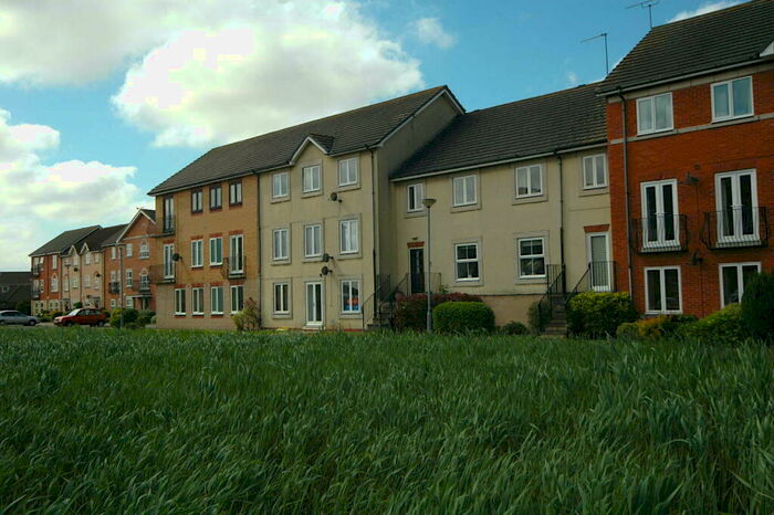 2 Bedroom Apartment To Rent In Ha'Penny Bridge Way, Victoria Dock, HU9