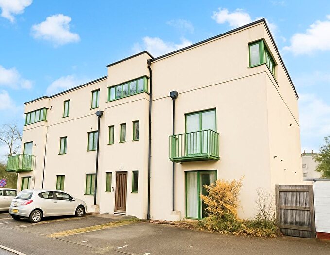 2 Bedroom Flat For Sale In Hartley House, Clockhouse Way, Braintree, CM7