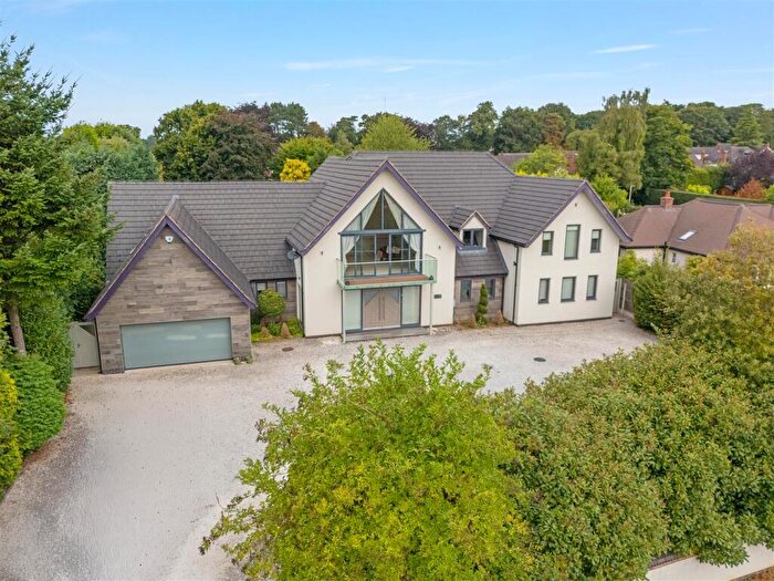 5 Bedroom Detached House For Sale In Moor Hall Drive, B75