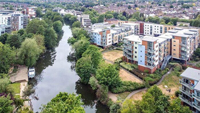 1 Bedroom Flat To Rent In Hart Street, Maidstone, Kent, ME16