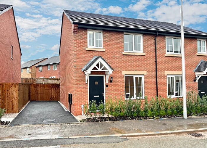 3 Bedroom Semi Detached House To Rent In Crewe, Cheshire, CW1
