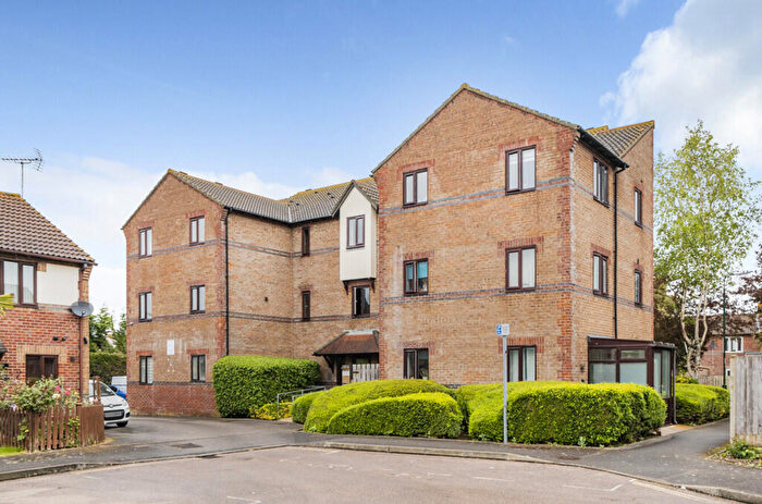 1 Bedroom Apartment To Rent In Gibson Way, PO21