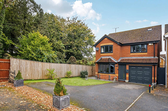 4 Bedroom Detached House For Sale In Virginia Drive, Warminster, BA12