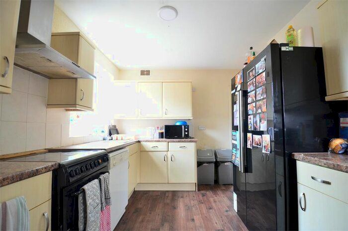 6 Bedroom Semi-Detached House To Rent In Gibbins Road, Selly Oak, Birmingham B29