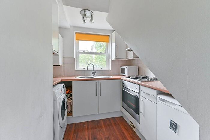 1 Bedroom Flat For Sale In Bedford Place, Croydon, CR0