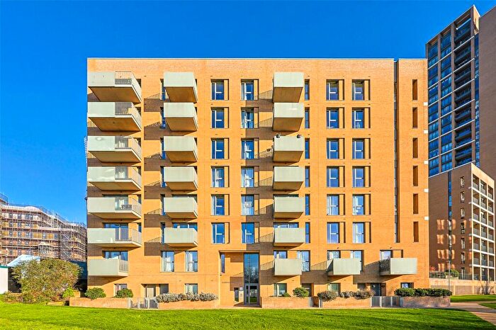 2 Bedroom Apartment For Sale In Moorhen Drive, Colindale, NW9