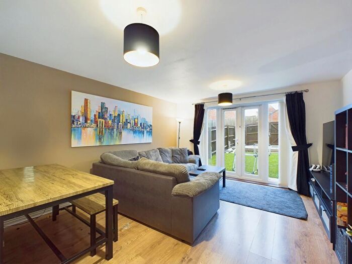 3 Bedroom Terraced House For Sale In Johnson Drive, Leighton Buzzard, Bedfordshire, LU7