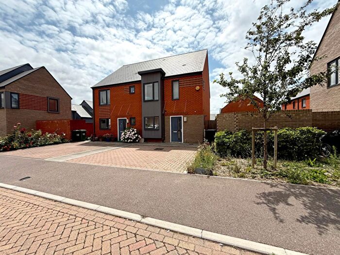 3 Bedroom Semi-Detached House To Rent In Scholars Way, Ashford, TN23