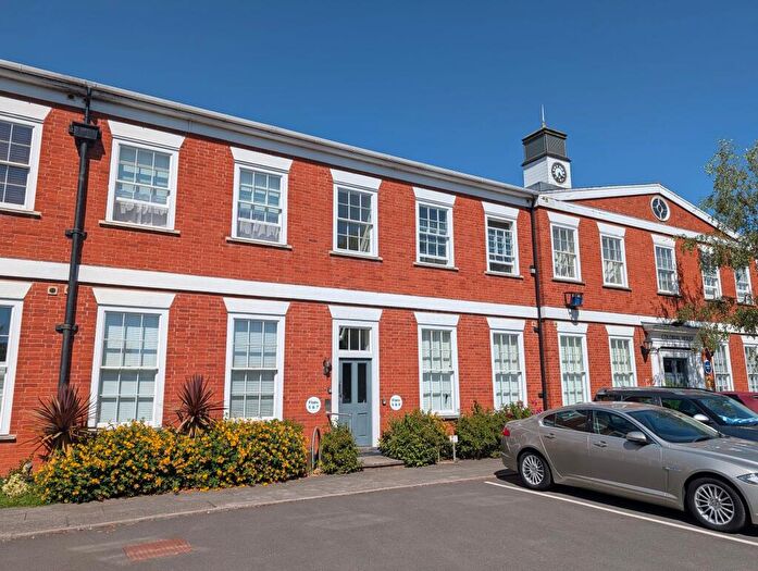 2 Bedroom Flat For Sale In Station Road, Colonial House Station Road, IP16