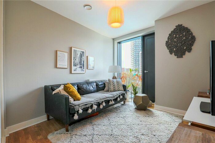 2 Bedroom Apartment To Rent In Station Road, London, SE13