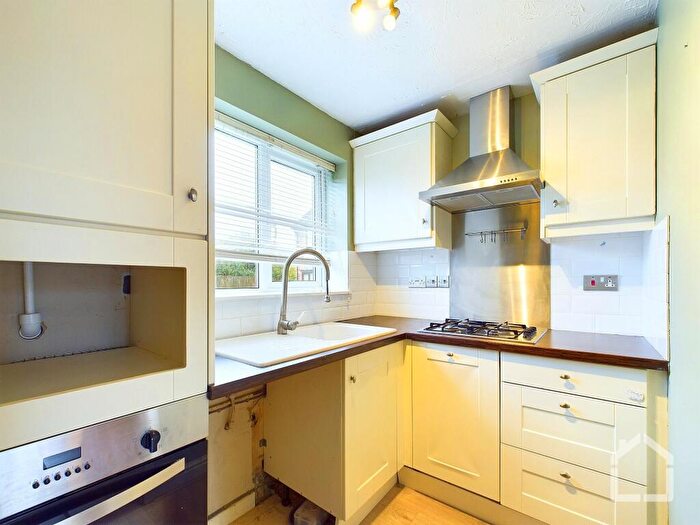 2 Bedroom End Of Terrace House To Rent In Sandown Court, Bletchley, MK3