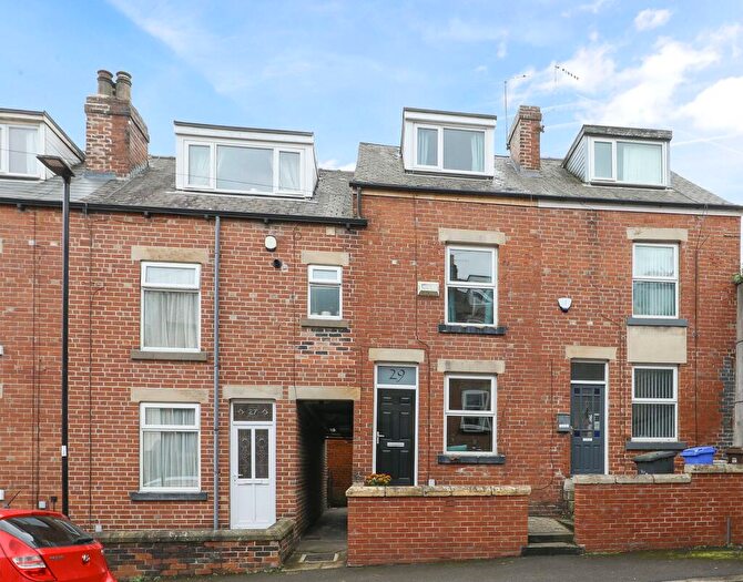 3 Bedroom Terraced House For Sale In Exley Avenue, Sheffield, S6
