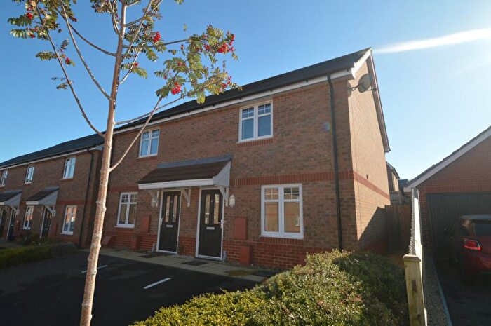2 Bedroom Semi-Detached House To Rent In Teglease Gardens, Clanfield, PO8