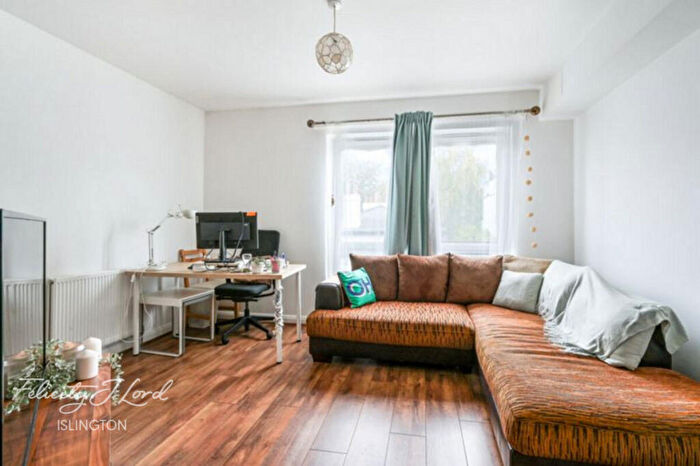 1 Bedroom Apartment To Rent In Copenhagen Street, London, N1
