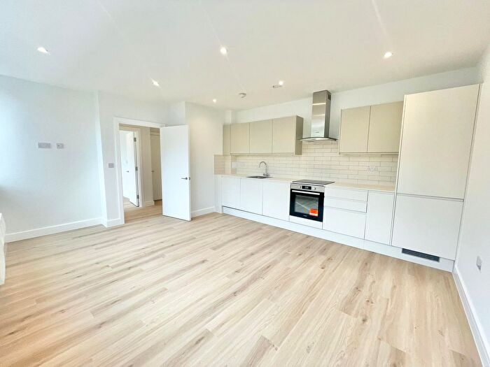 1 Bedroom Flat To Rent In Lyon Road, Harrow, HA1