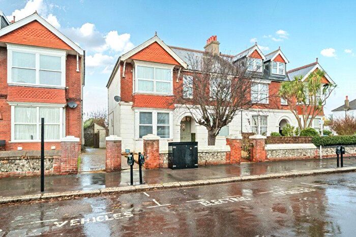 Studio To Rent In Church Walk, Worthing, West Sussex, BN11