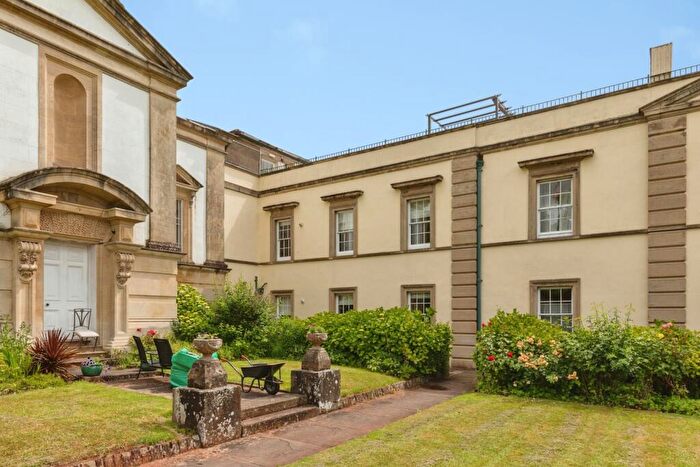 1 Bedroom Flat For Sale In Bath Road, Brislington, Bristol, Somerset, BS4