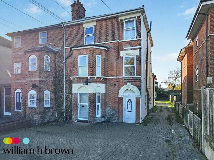 2 Bedroom Flat To Rent In Hill Road, Harwich, CO12