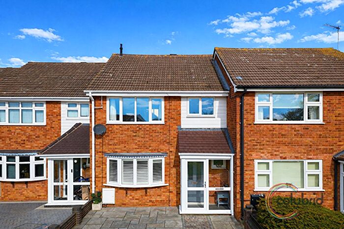 3 Bedroom Terraced House For Sale In Stenning Avenue, Linford, SS17