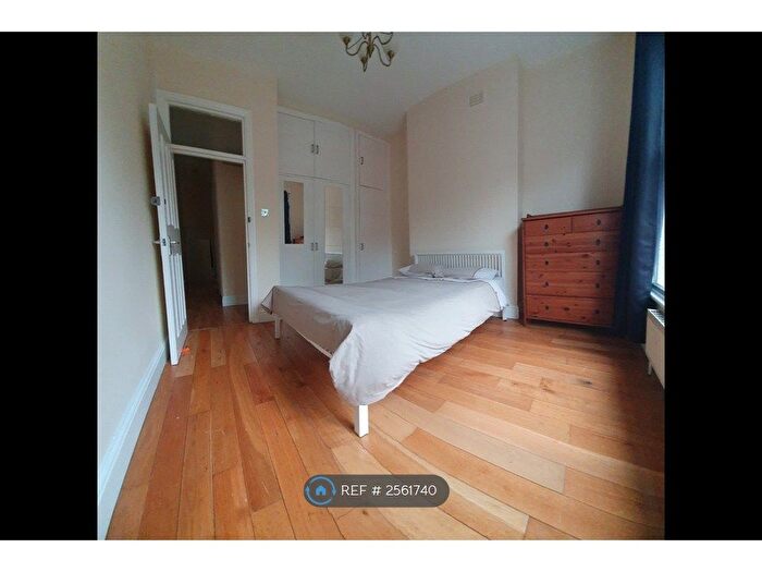2 Bedroom Flat To Rent In Archway Road, London, N6