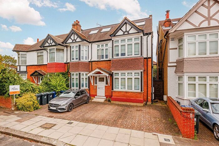 1 Bedroom Flat To Rent In Loveday Road, London, W13