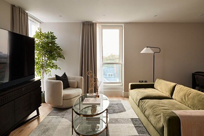 3 Bedroom Apartment To Rent In Flat, Baker, Baker Street, London, NW1