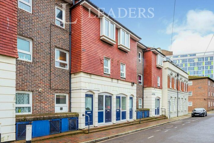 2 Bedroom Flat To Rent In Kent Street, Portsmouth, PO1