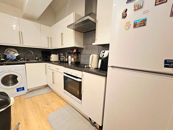 3 Bedroom Mews To Rent In Criterion Mews, Archway, N19