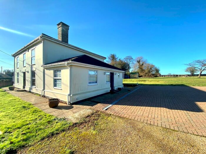 4 Bedroom Detached House To Rent In The Street, NR17