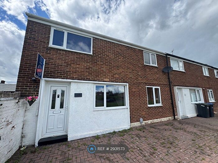 2 Bedroom End Of Terrace House To Rent In Biscop Crescent, Newton Aycliffe, DL5