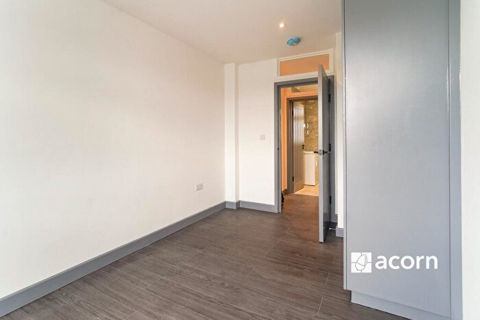 1 Bedroom Flat To Rent In New Studios & One Bedroom Apartments, SE5