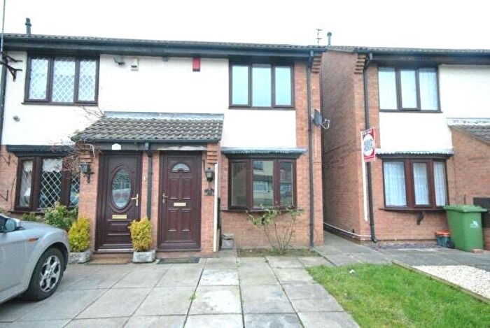2 Bedroom End Of Terrace House To Rent In Castle Street, Grimsby, Lincolnshire, DN32