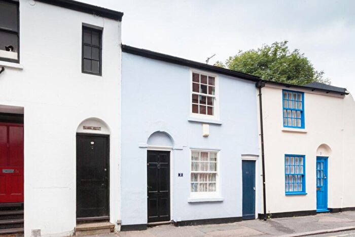 1 Bedroom Terraced House To Rent In Kensington Street, Brighton, BN1