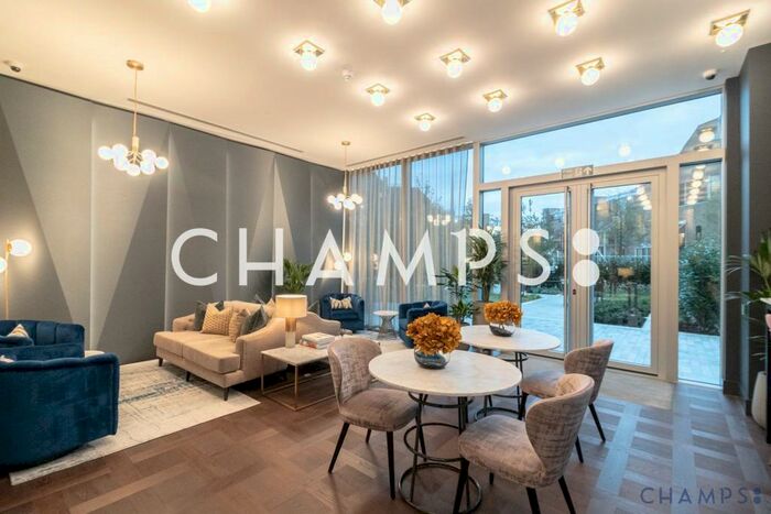 2 Bedroom Flat To Rent In Gauging Square, E1W