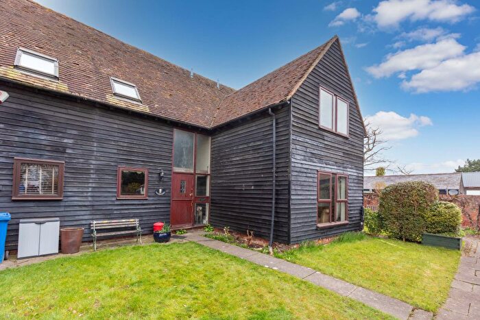 4 Bedroom Property For Sale In Ascot Road, Holyport, Maidenhead, SL6