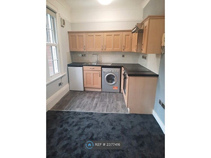1 Bedroom Flat To Rent In Streatham High Road, London, SW16