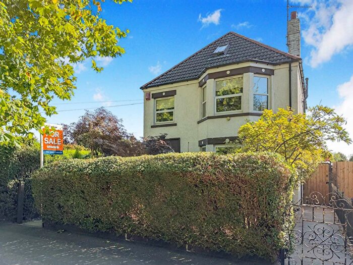 4 Bedroom Detached House For Sale In Pickering Road, Hull, HU4
