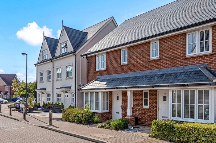 3 Bedroom Semi-Detached House For Sale In Longhurst Avenue, Horsham, RH12