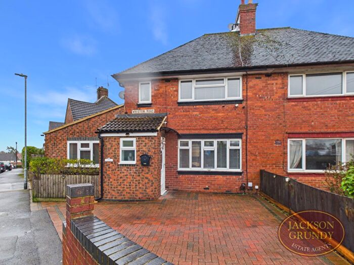 3 Bedroom Semi Detached House For Sale In Whiston Road, Kingsthorpe, NN2