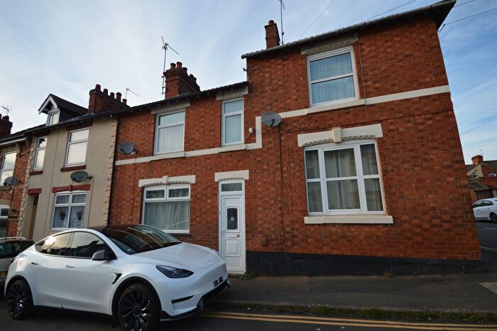 3 Bedroom Property To Rent In Oxford Street, Kettering, NN16