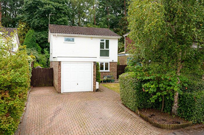 3 Bedroom Detached House To Rent In Octavia, Bracknell, Berkshire, RG12
