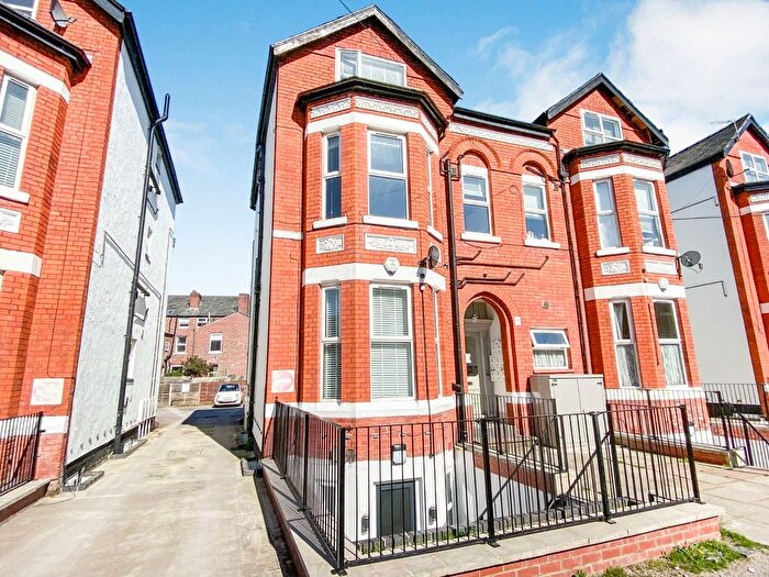 2 Bedroom Flat To Rent In Central Road, West Didsbury, Manchester, M20