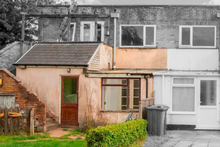 1 Bedroom Flat For Sale In Rainbow Parade, Broad Oak, Heathfield, East Sussex, TN21