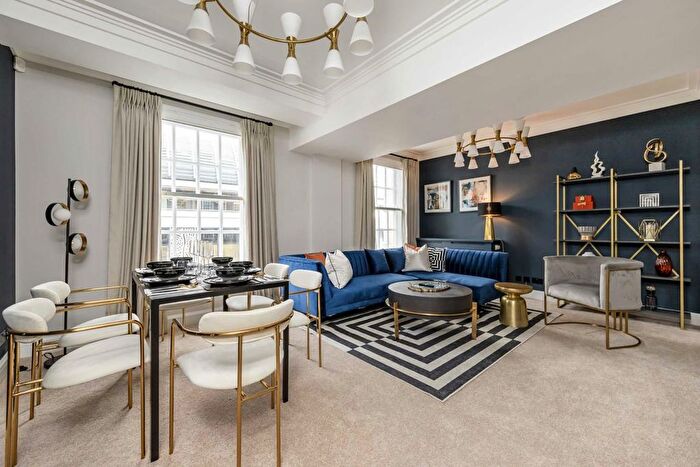 2 Bedroom Flat To Rent In Park Street, Mayfair, W1K