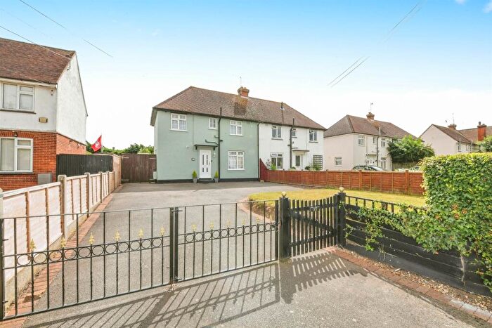 3 Bedroom Semi-Detached House For Sale In Queenborough Road, Southminster, CM0